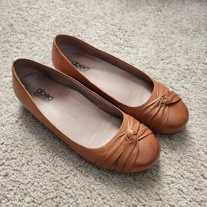 ABEO terrie tan brown flats size 9.5